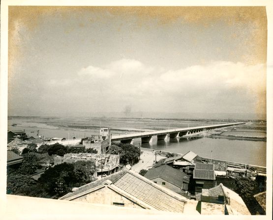 1960年代艋舺河畔中興橋