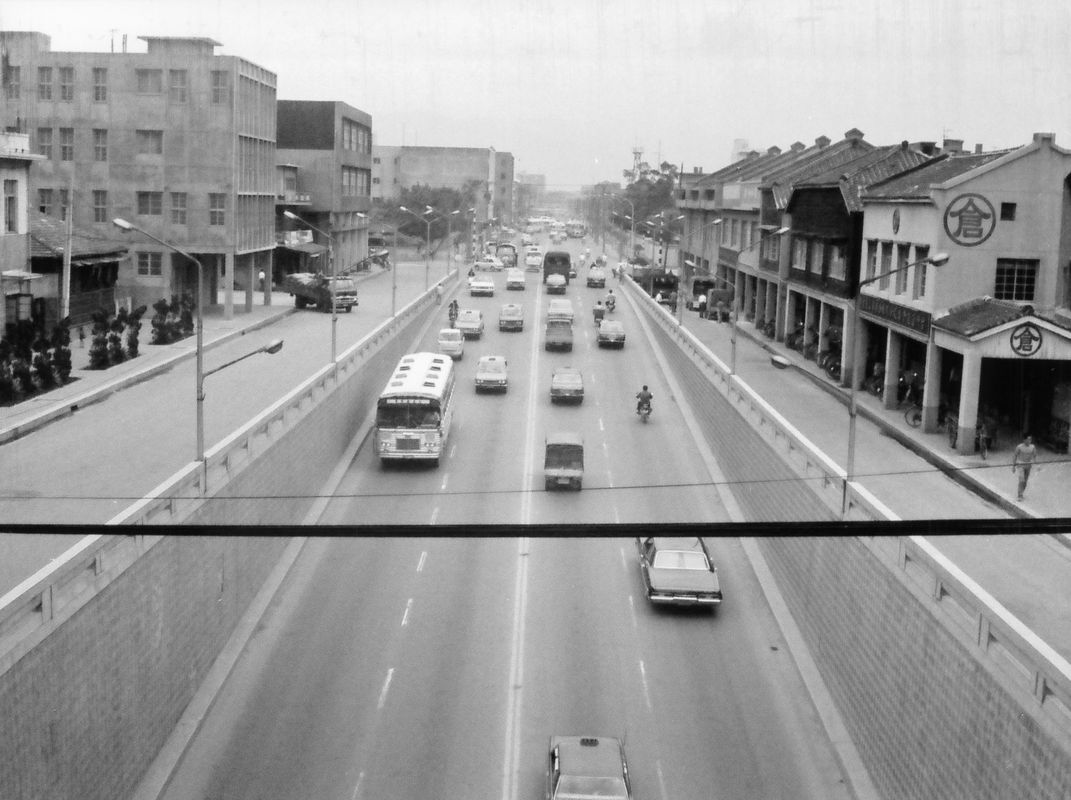 華山車站周邊貨倉林立