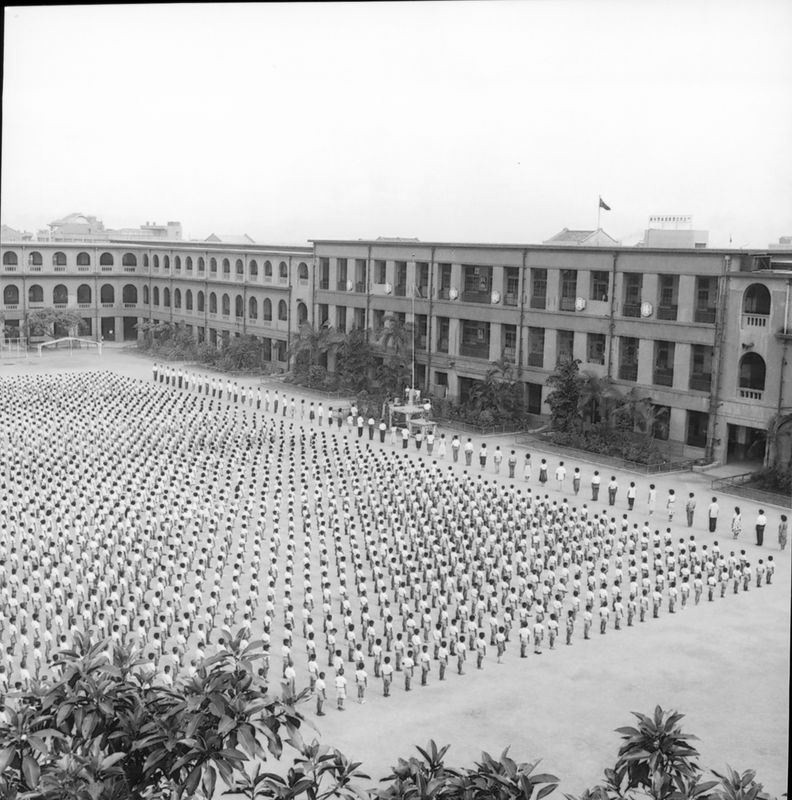 1960年代老松國小壯觀的升旗典禮